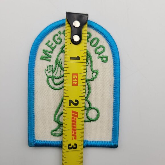 Girl Scout Badge Vintage Patch Brownie 90s Retro Troop Camp Cookies USA Megs - Picture 3 of 4